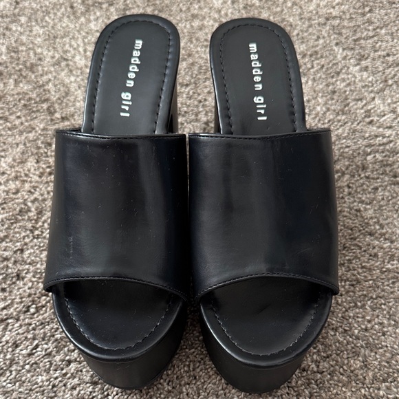 Madden Girl Sleek Black Platform Mules - Picture 2 of 6